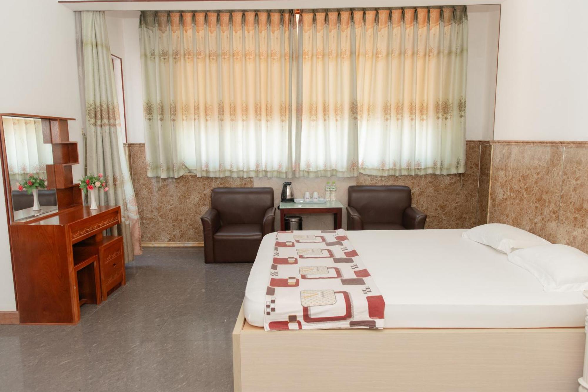 Hotel Khách Sạn Sơn Thịnh Vung Tau Esterno foto