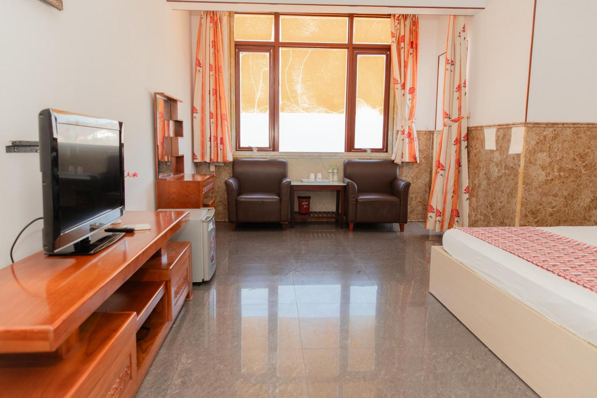 Hotel Khách Sạn Sơn Thịnh Vung Tau Esterno foto
