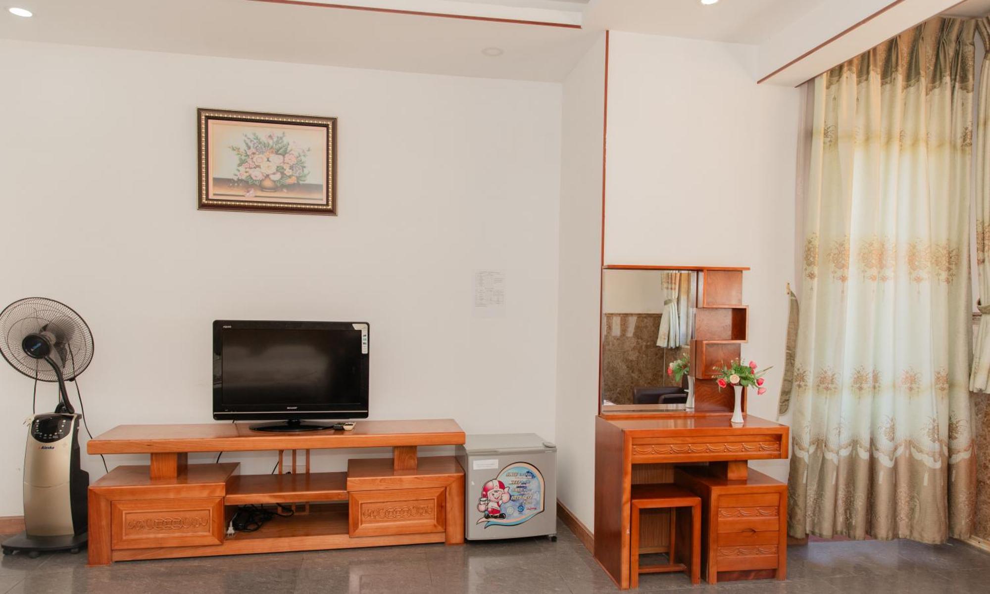 Hotel Khách Sạn Sơn Thịnh Vung Tau Esterno foto
