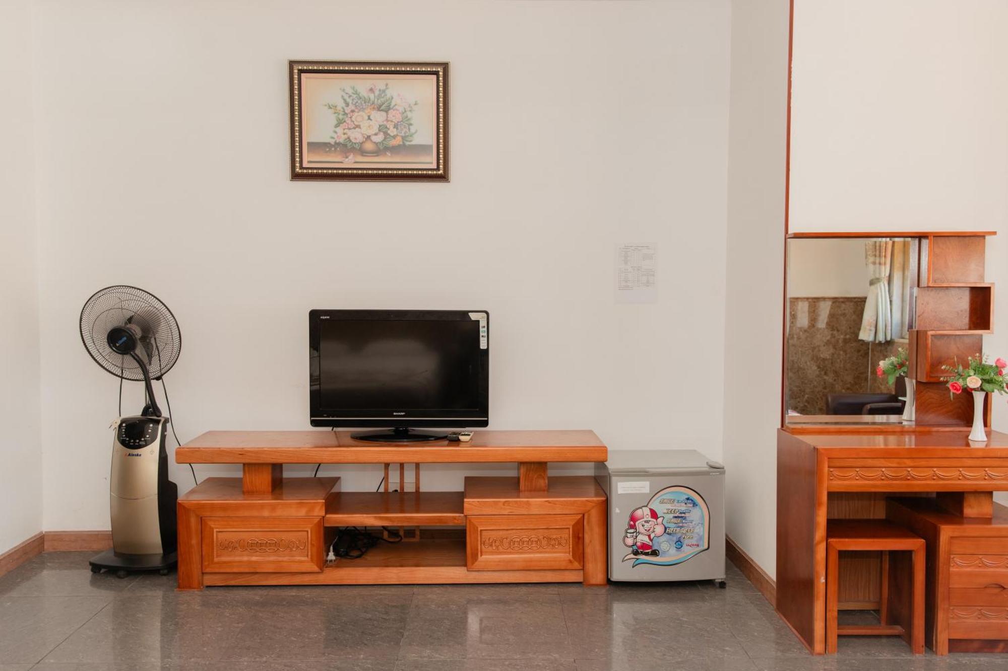 Hotel Khách Sạn Sơn Thịnh Vung Tau Esterno foto