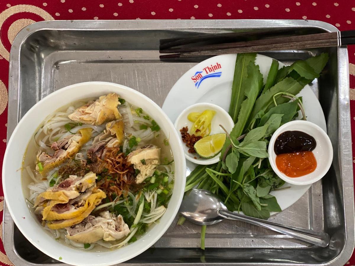 Hotel Khách Sạn Sơn Thịnh Vung Tau Esterno foto